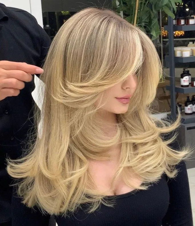 A stylish finished look with expert hairstyling.